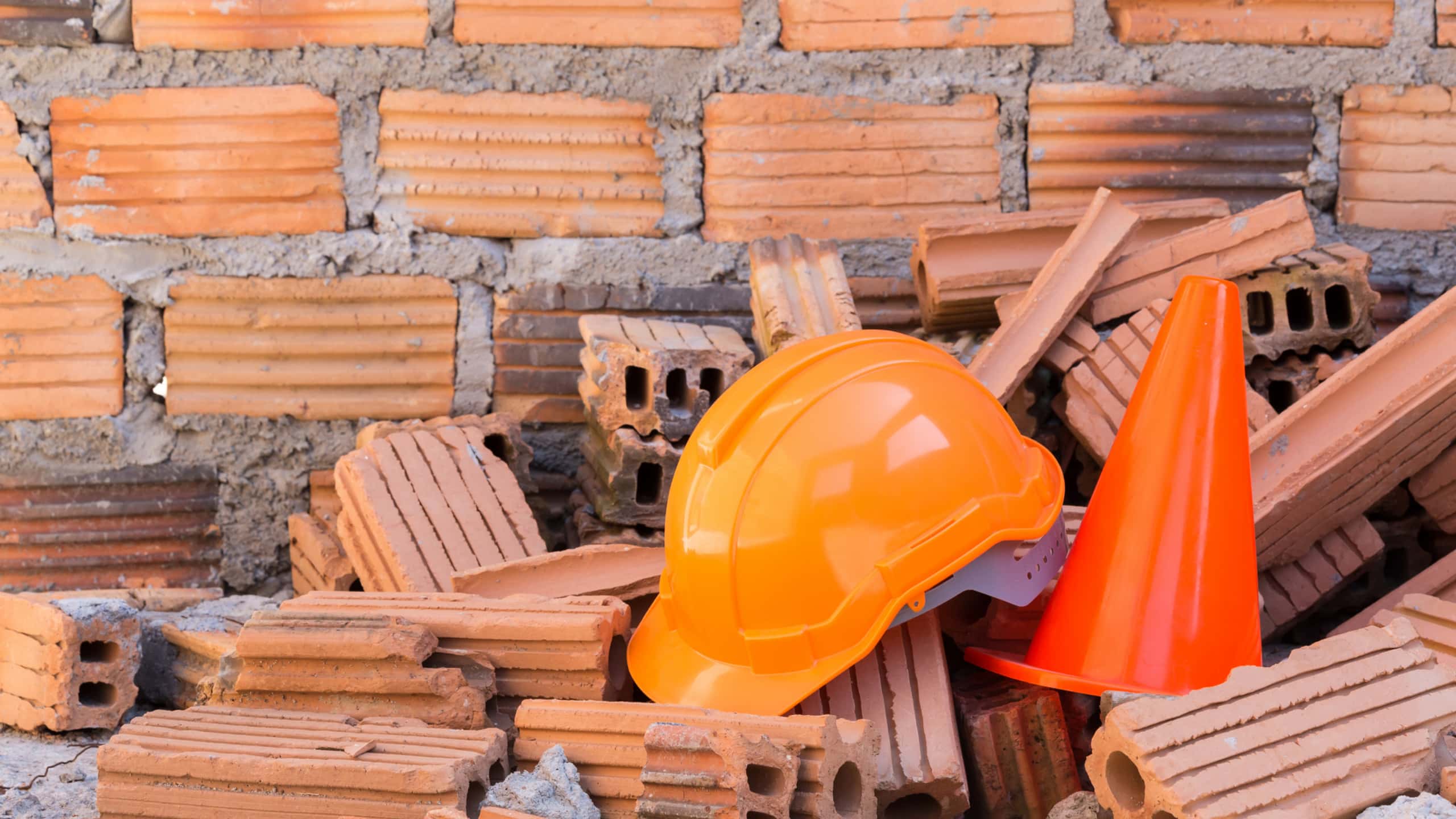 Safety Considerations When Hiring a Masonry Contractor in Boston 